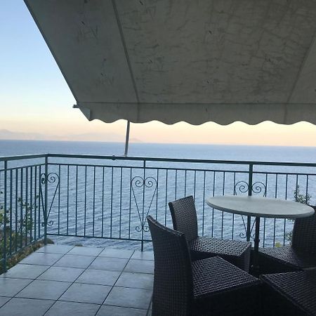 Villa Castle Sea View Parálion Ástros Екстериор снимка